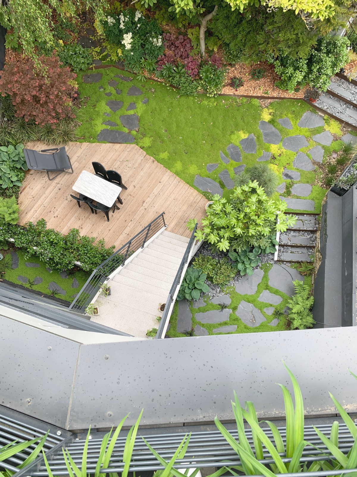 Photographie depuis la terrasse haute du projet d’extension de la Maison V