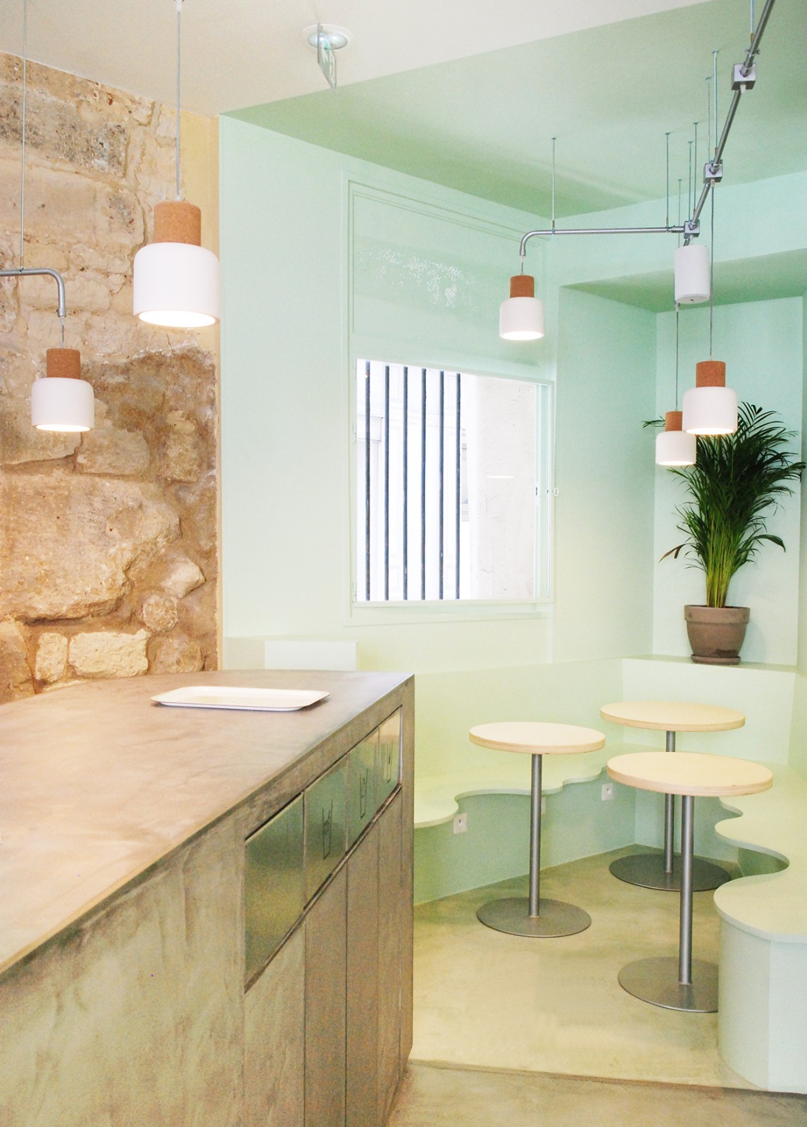Photographie du fond coloré du projet de restaurant Crezla à Paris